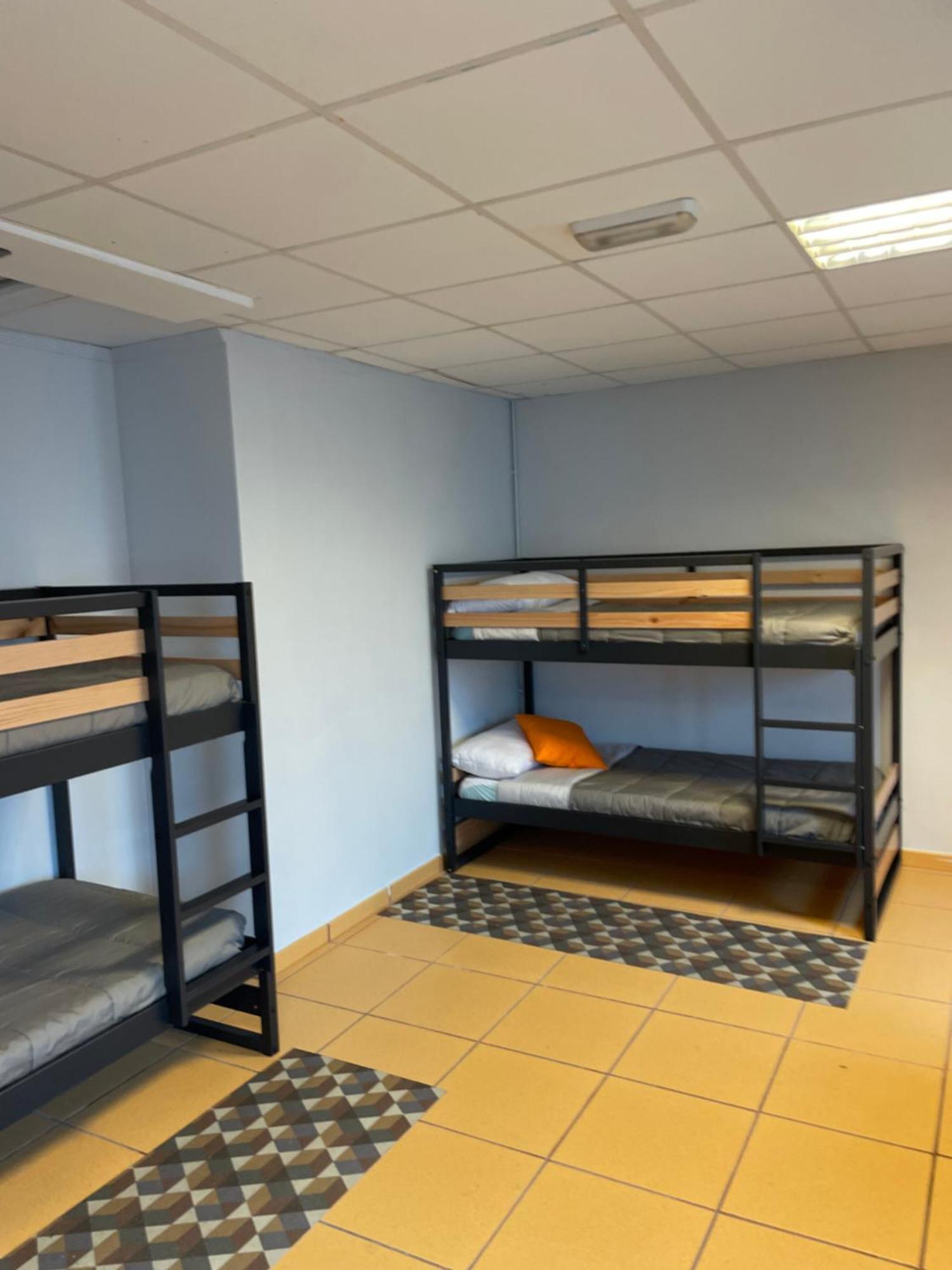 Hostel Cangas Esterno foto