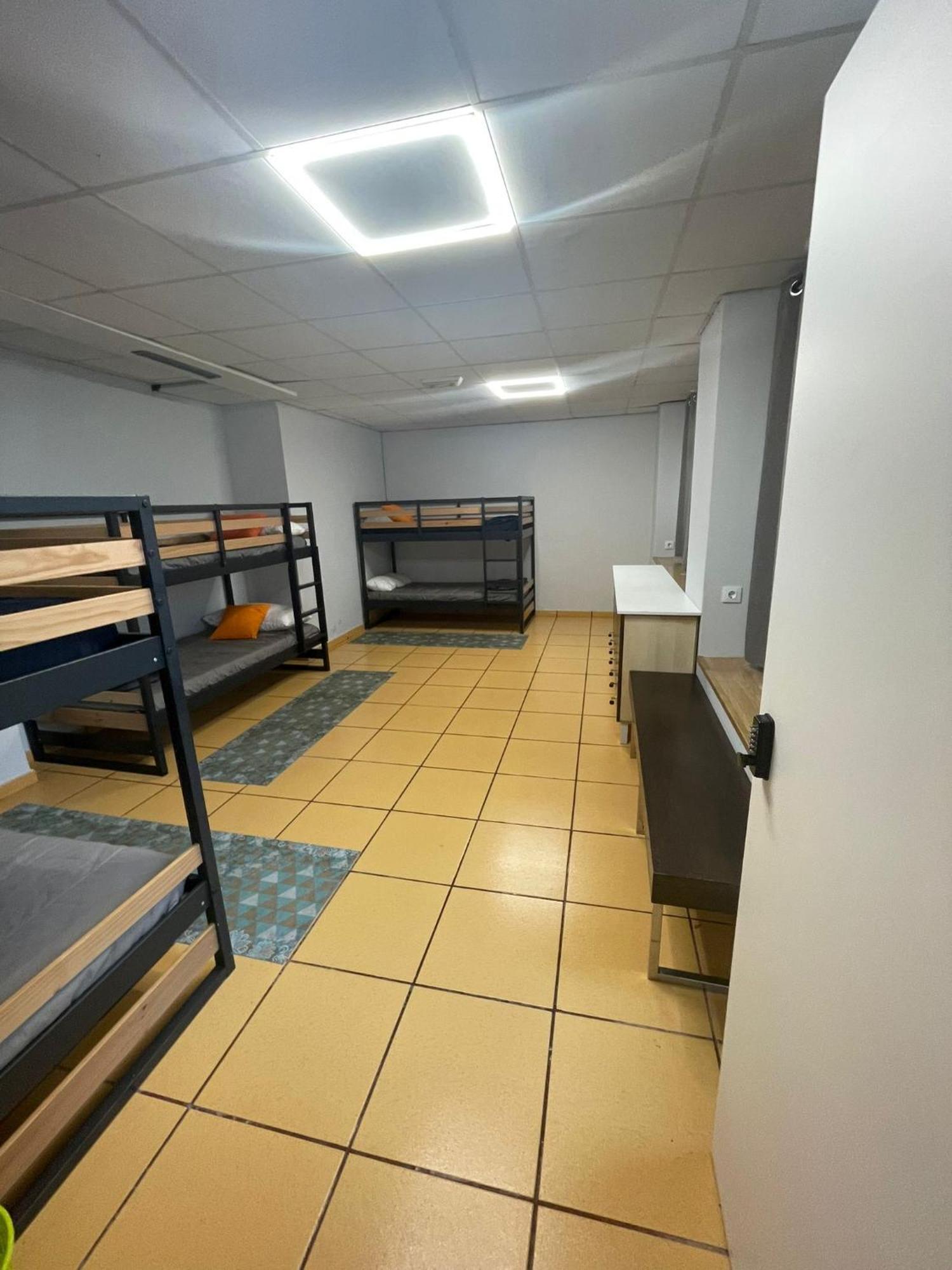 Hostel Cangas Esterno foto